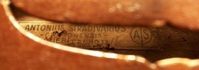 Violin-Stradivarius.jpg