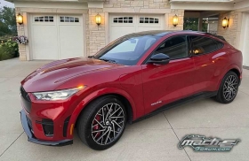 Ford-Mustang-Mach-E-GT.jpg