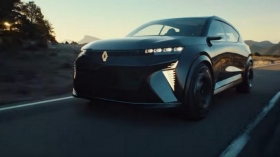 Renault-presento-un-coche-electrico-hecho-de-plastico.jpg